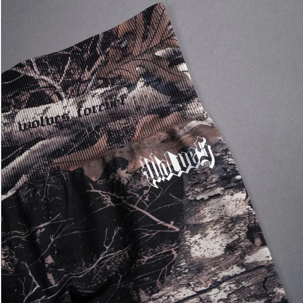 OUR PASSION "EVERSON SEAMLESS" SCRUNCH LEGGINGS IN DARC BROWN WOODLAND CAMO - Picture 6 of 12